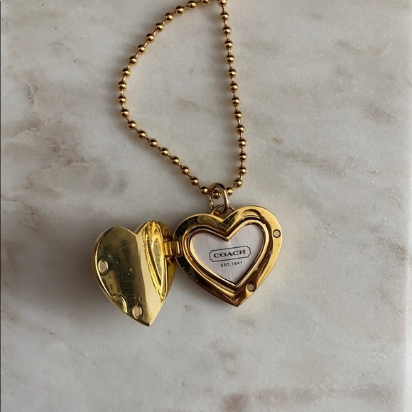 Coach gold heart necklace with locket - Picture 4 of 4